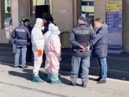 La fuga nella notte, poi lo stop: Intercity fermato nel Casertano