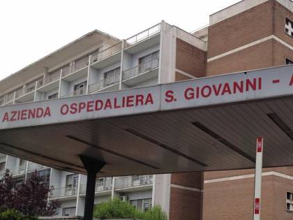 Coronavirus, tre uomini fuggono dall'ospedale prima dell'esito dei test