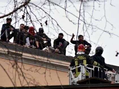 Carceri, per i penalisti l'amnistia e l'indulto sono "strade da seguire"
