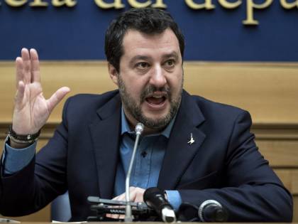 Salvini contro il governo: "No a indulti mascherati, l'ho detto anche al Colle"