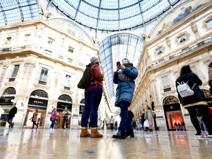 Coronavirus, l'esperto rivela: "Ecco la verità sulle fasce d'età"