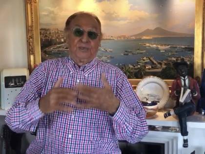 Coronavirus, Renzo Arbore si appella agli anziani: "C'è la bandiera gialla, state in casa"