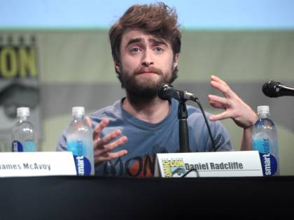 Daniel Radcliffe: "In panico per Harry Potter, così ho iniziato a bere"