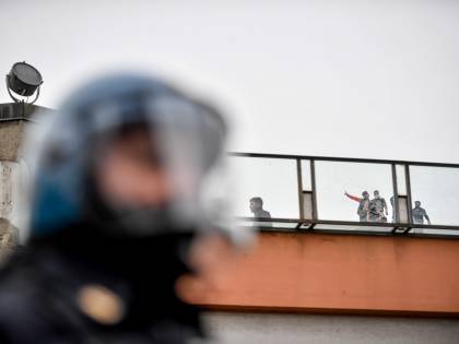 Guadagna più un detenuto o un poliziotto? Le cifre che fanno discutere