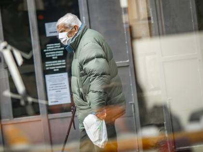 Virus, dal fumo alla genetica: perché cosi tanti morti in Italia