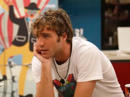 Gf, Paolo Ciavarro contro la Elia: "Per colpa sua non ho salutato Clizia"