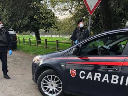 "Ho il Coronavirus", urla e sputa contro i carabinieri, arrestata