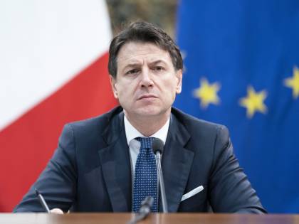 Bufera per la diretta di Conte: "Improvvisa e crea confusione"