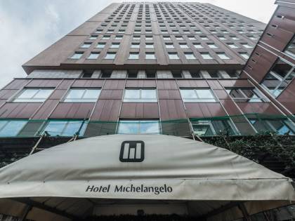 Il Comune requisisce l'hotel: 300 posti per le quarantene