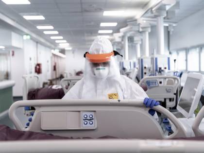 Coronavirus, terapie intensive piene nelle Marche: "Siamo saturi"