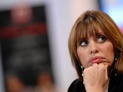 Mussolini in ritirata. "Addio politica, ora ballo"
