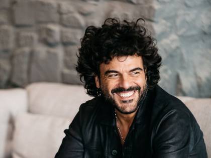 Francesco Renga confessa: "Con Ambra siamo ancora una famiglia"