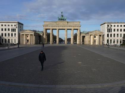 Germania, sussidi a tempo record mentre in Italia l'Inps va in tilt
