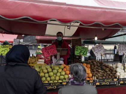 Ortomercato, non chiude mai la "dispensa" dei milanesi