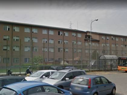 "Adesso mi do fuoco". La scusa del magrebino per aggredire gli agenti