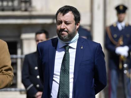 Salvini avverte Conte: "Se userà il Mes lo farà al di fuori della legge"