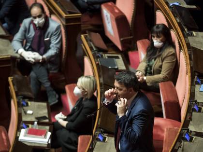 Quelle veline che fanno infuriare i renziani: adesso la maggioranza è infuocata