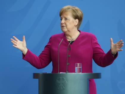 Il tonfo della Merkel: Berlino è in recessione