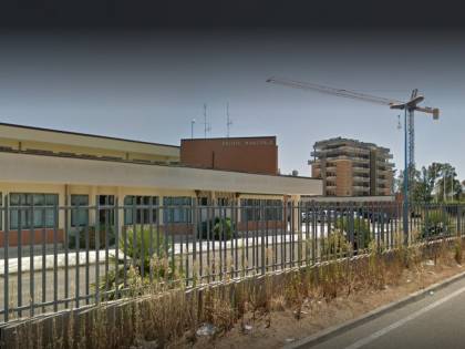 Ubriaco al volante, romeno aggredisce i poliziotti