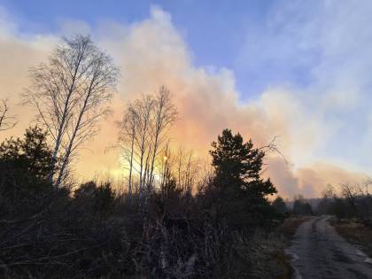 Ucraina, le fiamme si avvicinano alla centrale di Chernobyl