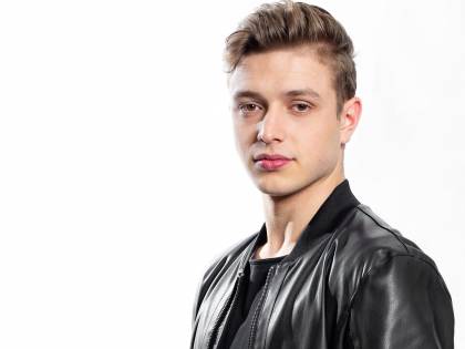 Jacopo dopo Amici 19: "Mi manca Maria De Filippi e riabbracciarla"