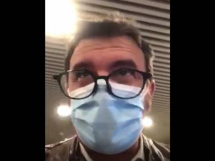 Il virus e la "burocrazia": volo da Milano a Roma e due moduli da riempire
