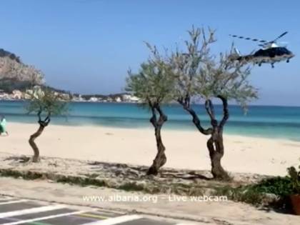 Il bagnante di Mondello che ha preso 5 multe: "Pagherò ma vado in spiaggia, sono un uomo libero"