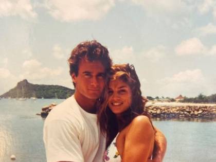 Cindy Crawford non è invecchiata: il confronto con la foto del 1994