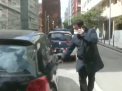 Badalona, sindaco guida ubriaco e aggredisce agenti: "Mi pento"
