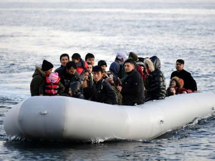 Pronte le navi-quarantena. L'ira di Calabria e Sicilia