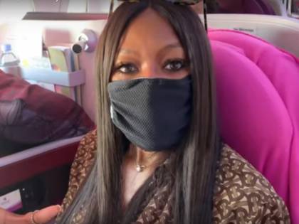 Naomi Campbell: "Il mio rito magico per sopravvivere al coronavirus"