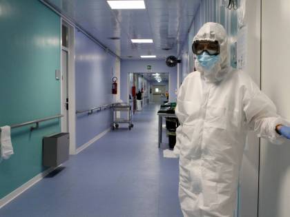 Coronavirus, ecco gli "indicatori" che possono far chiudere tutto