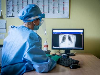 Coronavirus, l'epidemiologo in Senato: "Al Nord uno tsunami improvviso"