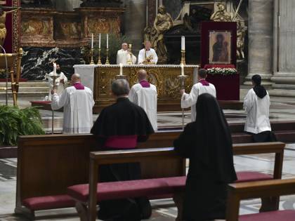 Trovato l'accordo sulle Messe: ecco come e quando si tornerà in chiesa