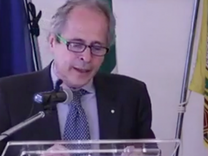 "Zaia cambi i suoi consiglieri Sciocchezza il virus attenuato"