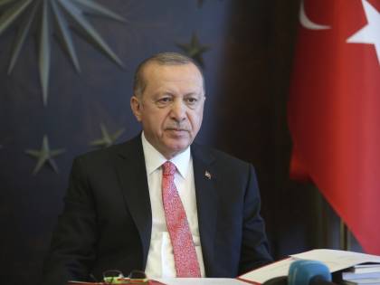 Erdogan sfida l'Europa: a Cipro tornano i turisti sulla spiaggia "proibita"