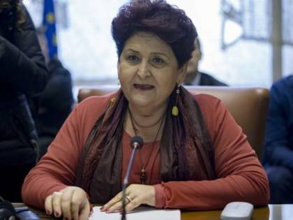 Sanatoria badanti e colf: l'ennesimo flop firmato Bellanova