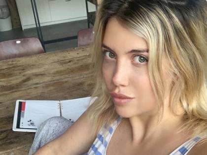 Un fan rivela: "Wanda Nara voleva 1500 euro per una diretta social"