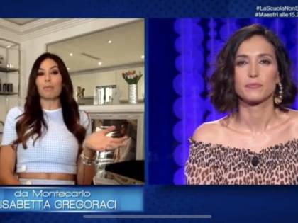 Elisabetta Gregoraci in lacrime: "La più grande bugia l'ho detta a mia madre prima che morisse"