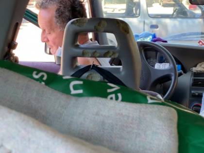 "Vivo in macchina da 15 giorni: così il virus mi ha tolto la dignità"