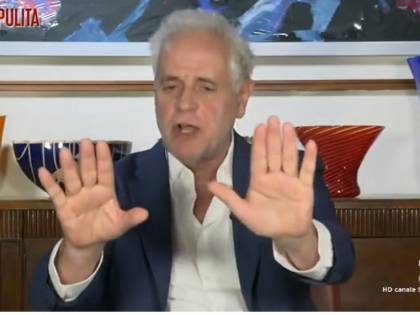 La furia di Formigoni: "Un mucchio di balle sulla sanità lombarda"