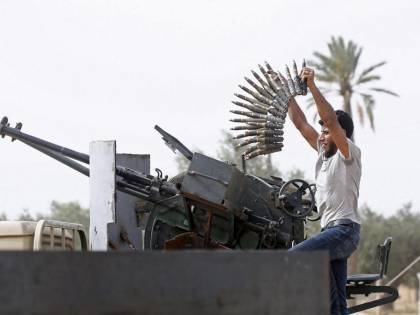 Haftar annuncia ritiro da Tripoli, Al Sarraj: "Annienteremo il nemico"