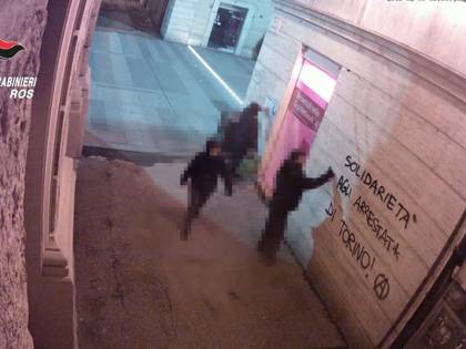 Anarchici con la disoccupazione facevano attentati ai carabinieri