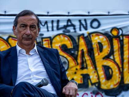 Il sindaco Sala e Beppe Grillo in vacanza insieme per un giorno