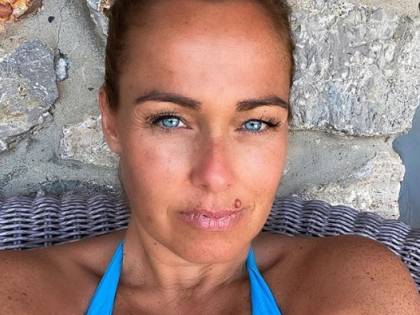 "Tutto questo alcol ti gonfia", Sonia Bruganelli sotto attacco hater