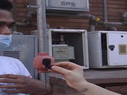 "Quella casa un porto di mare". Nel palazzo divorato dal virus