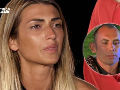 Valeria bacia il tentatore? Spunta il video che fa perdere le staffe a Ciavy