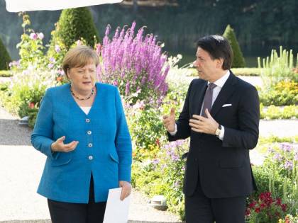 Conte si arrende alla Merkel: "È giusto che ci controllino"