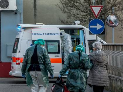 Lombardia senza morti. Contagi, lieve calo (255)