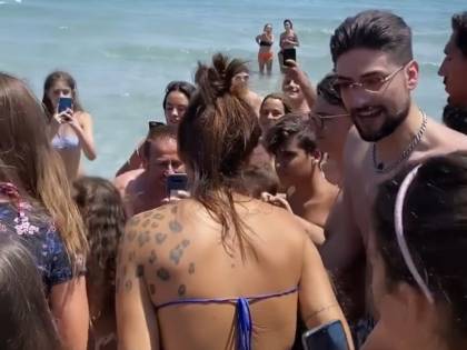 Ressa per un selfie con Elettra Lamborghini. Interviene la sicurezza